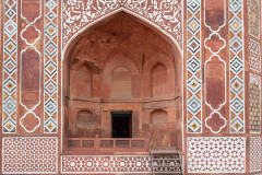 Design work on the entrance of Akbar's tomb