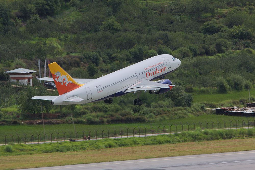 Drukair Taking off for Bangkok